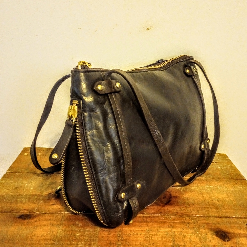 DKNY Small Expandable Zipper Purse